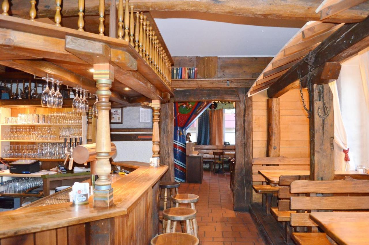 Hotel "Cafe Verkehrt" - Wellcome Motorbiker, Berufsleute Und Reisende Im Schwarzwald Oberhof  ภายนอก รูปภาพ